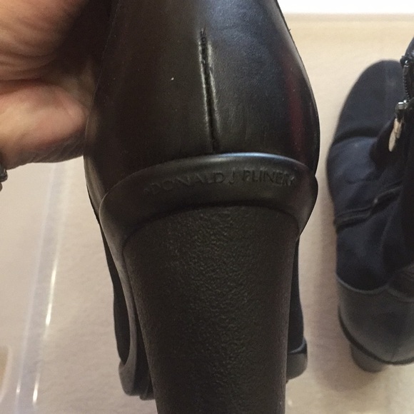 Donald Pliner boots size 7.5 - Picture 4 of 6